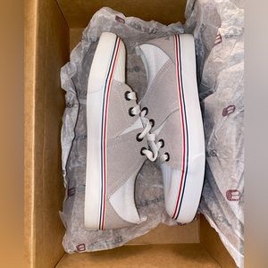 Blowfish shoes grey women’s size 9. Brand new